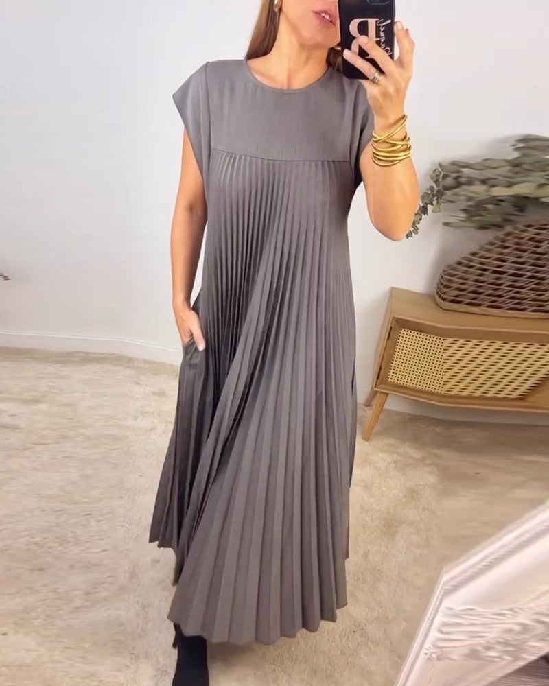 Sorrel - Elegant Spliced Pleated Maxi Dress