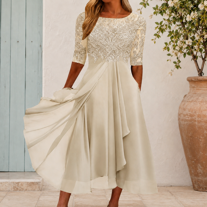 Zaria – The Flattering Lace Midi Dress