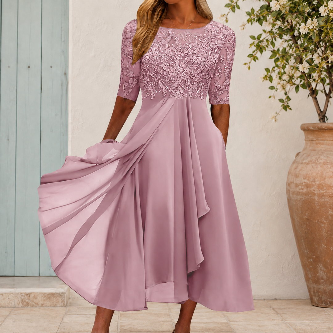 Zaria – The Flattering Lace Midi Dress