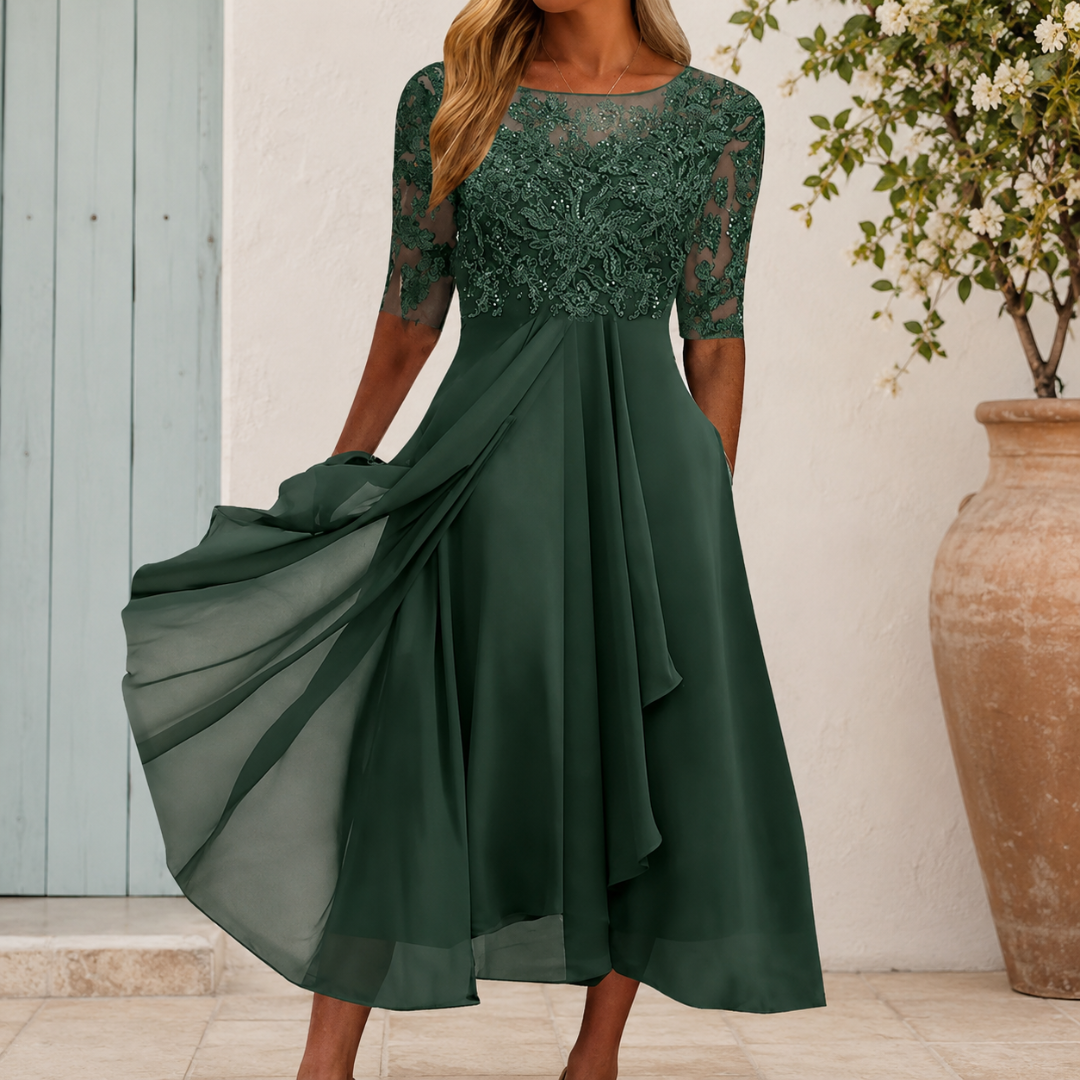 Zaria – The Flattering Lace Midi Dress